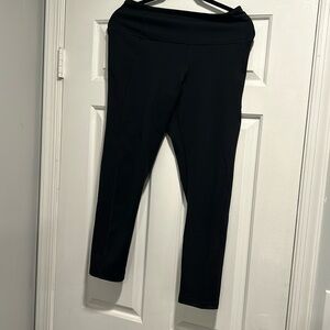 Women’s under Armour black leggings calf length “capri good condition size L